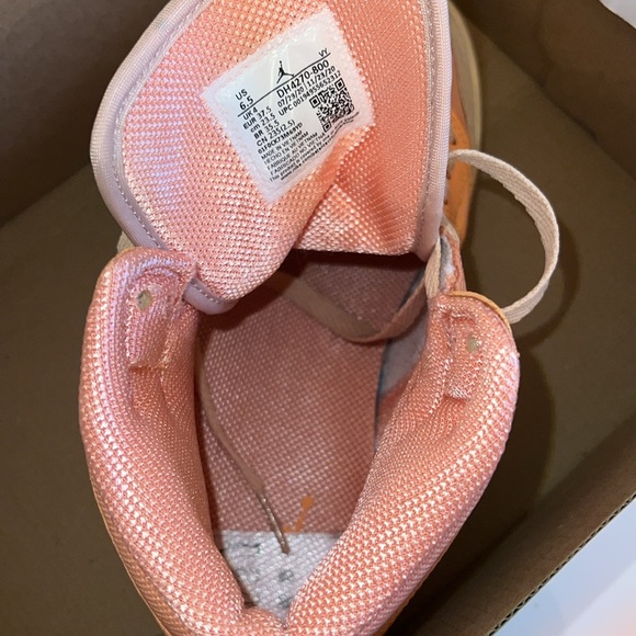 Jordan 1 Mid Apricot Orange (Women’s) - Picture 3 of 4